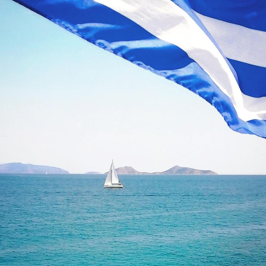 Summer House In Spetses Exterior photo